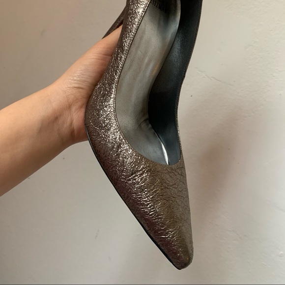Stuart Weitzman - Picture 4 of 4